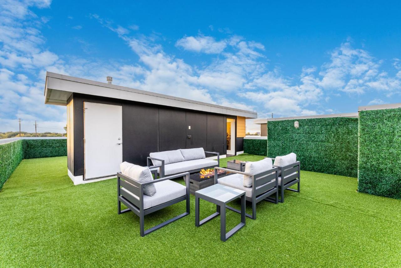 Luxury Home With Rooftop Views Ντάλλας Εξωτερικό φωτογραφία