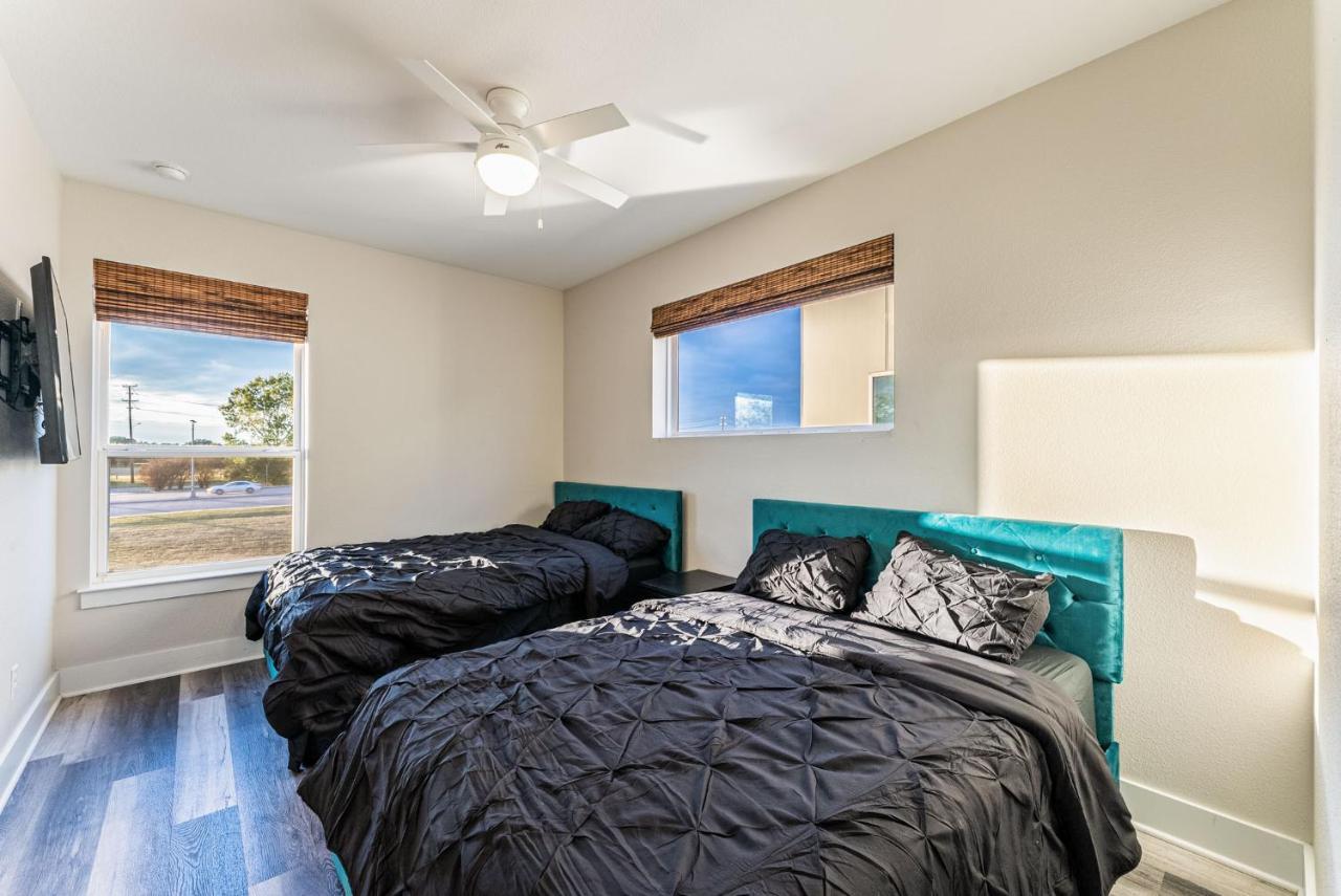 Luxury Home With Rooftop Views Ντάλλας Εξωτερικό φωτογραφία